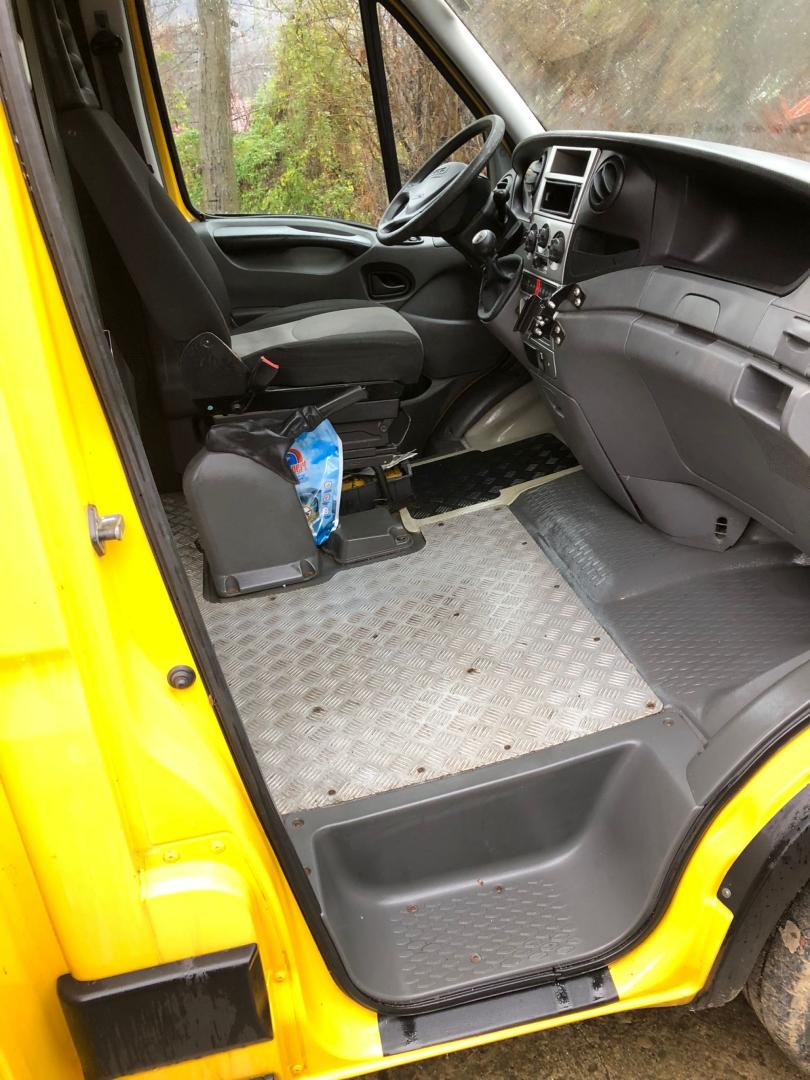 Cumpara/ Vinde online Iveco Daily 2010 SH, la cel mai bun pret pentru tine!