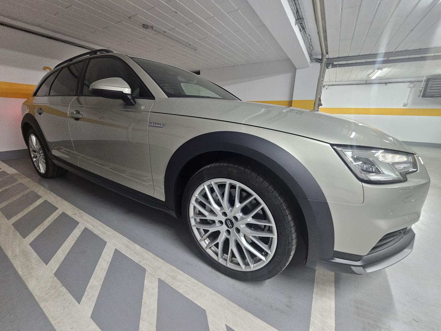 Cumpara/ Vinde online Audi A4 Allroad 2017 SH, la cel mai bun pret pentru tine!