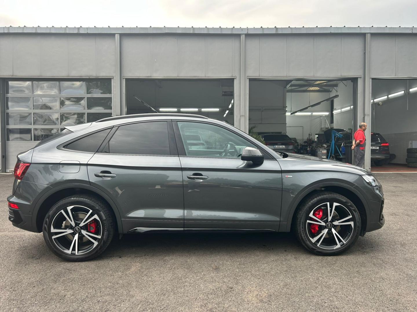 Cumpara/ Vinde online Audi Q5 2023 SH, la cel mai bun pret pentru tine!