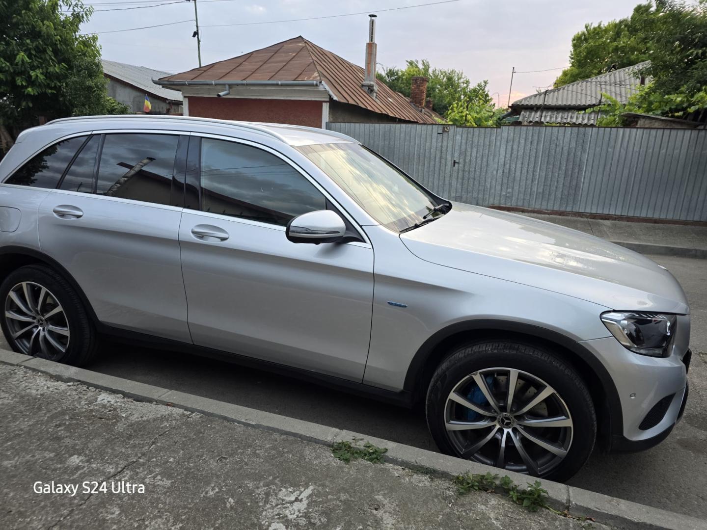Cumpara/ Vinde online Mercedes-Benz GLC 350 2017 SH, la cel mai bun pret pentru tine!