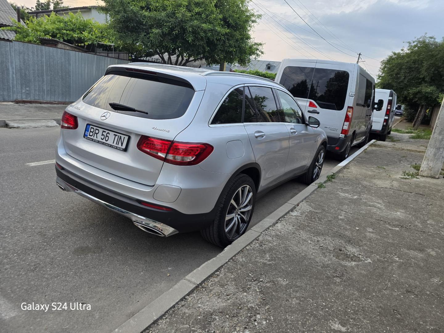 Cumpara/ Vinde online Mercedes-Benz GLC 350 2017 SH, la cel mai bun pret pentru tine!