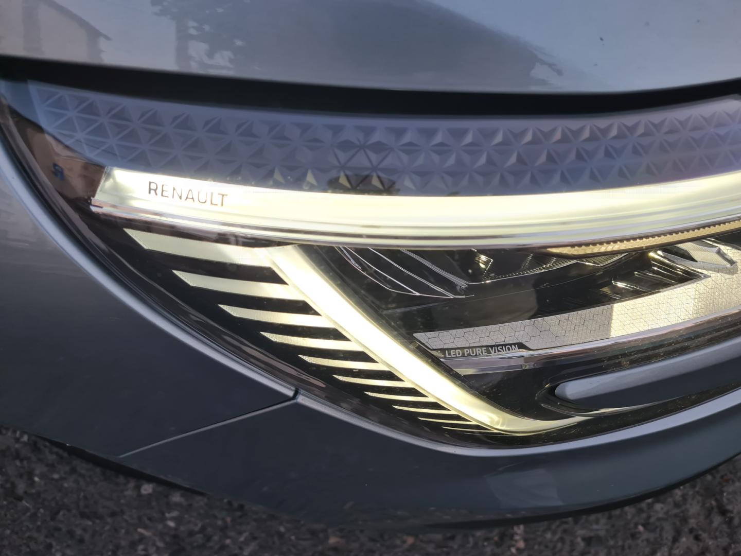 Cumpara/ Vinde online Renault  Megane 2021 SH, la cel mai bun pret pentru tine!
