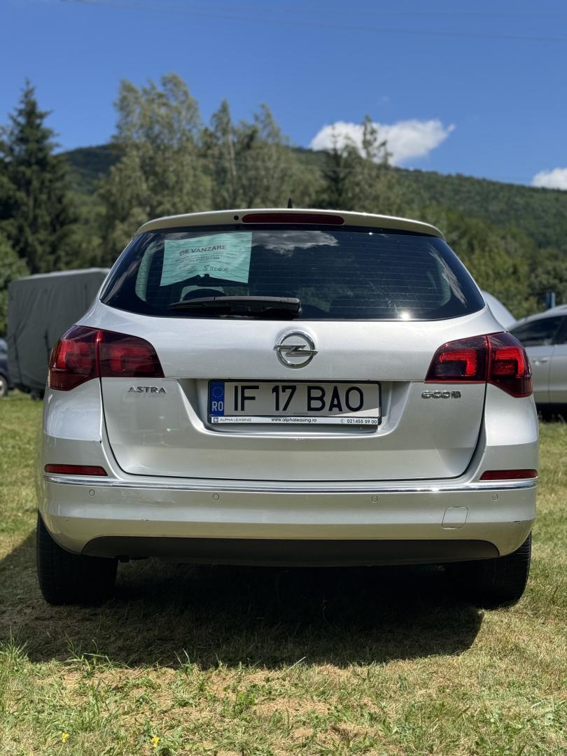 Cumpara/ Vinde online Opel Astra 2016 SH, la cel mai bun pret pentru tine!