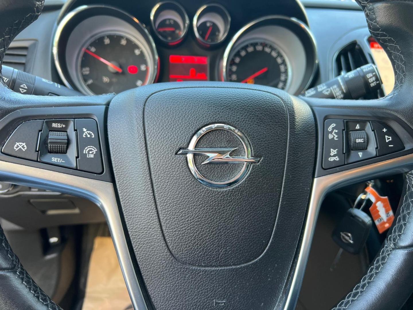 Cumpara/ Vinde online Opel Astra 2016 SH, la cel mai bun pret pentru tine!