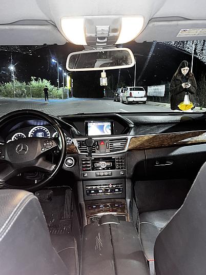 Cumpără / Vinde Mercedes-Benz E 220 2011 SH, la cel mai bun pret pentru tine!
