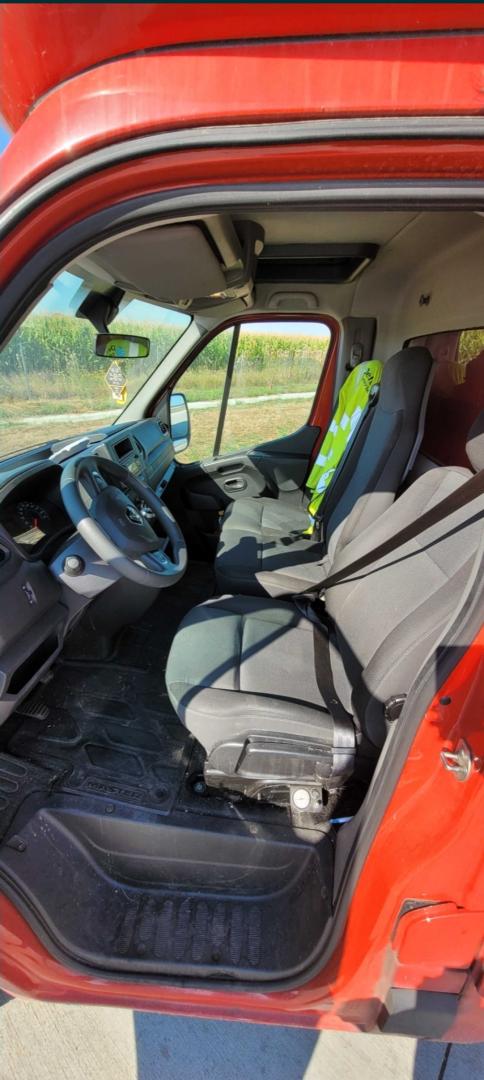 Cumpara/ Vinde online Renault  Master 2021 SH, la cel mai bun pret pentru tine!