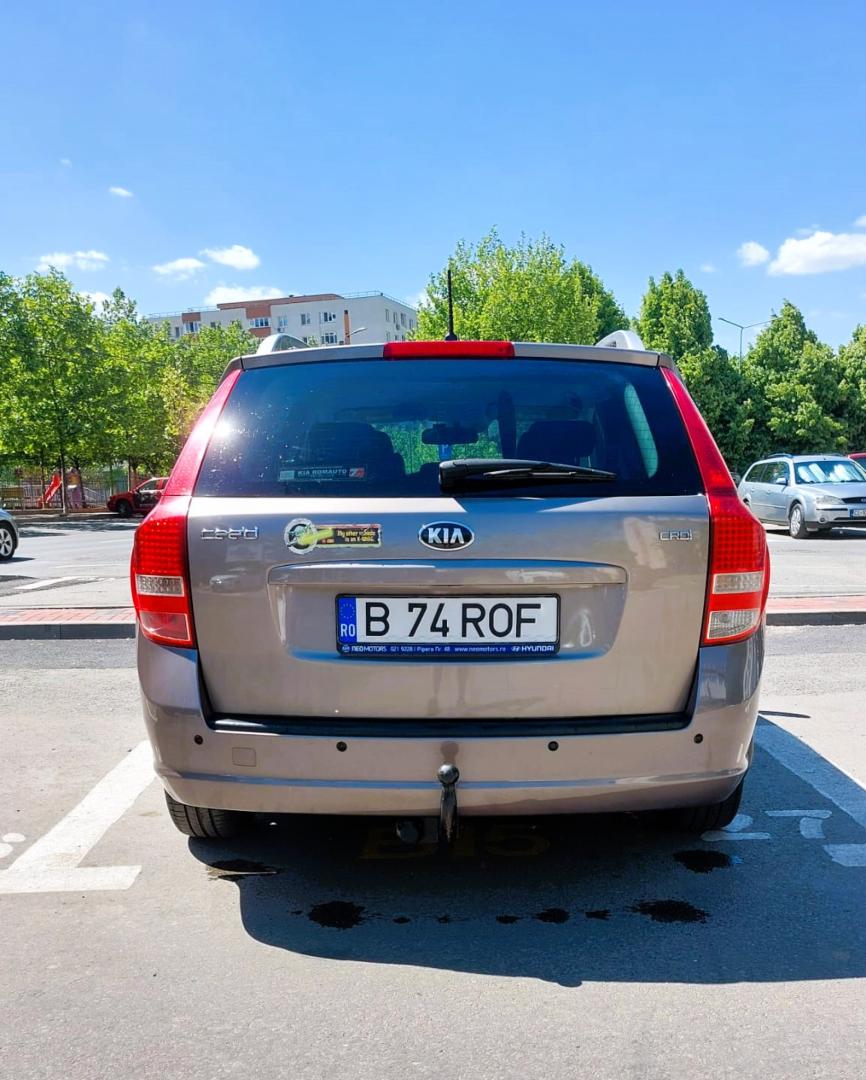 Cumpara/ Vinde online Kia cee'd Sportswagon 2010 SH, la cel mai bun pret pentru tine!