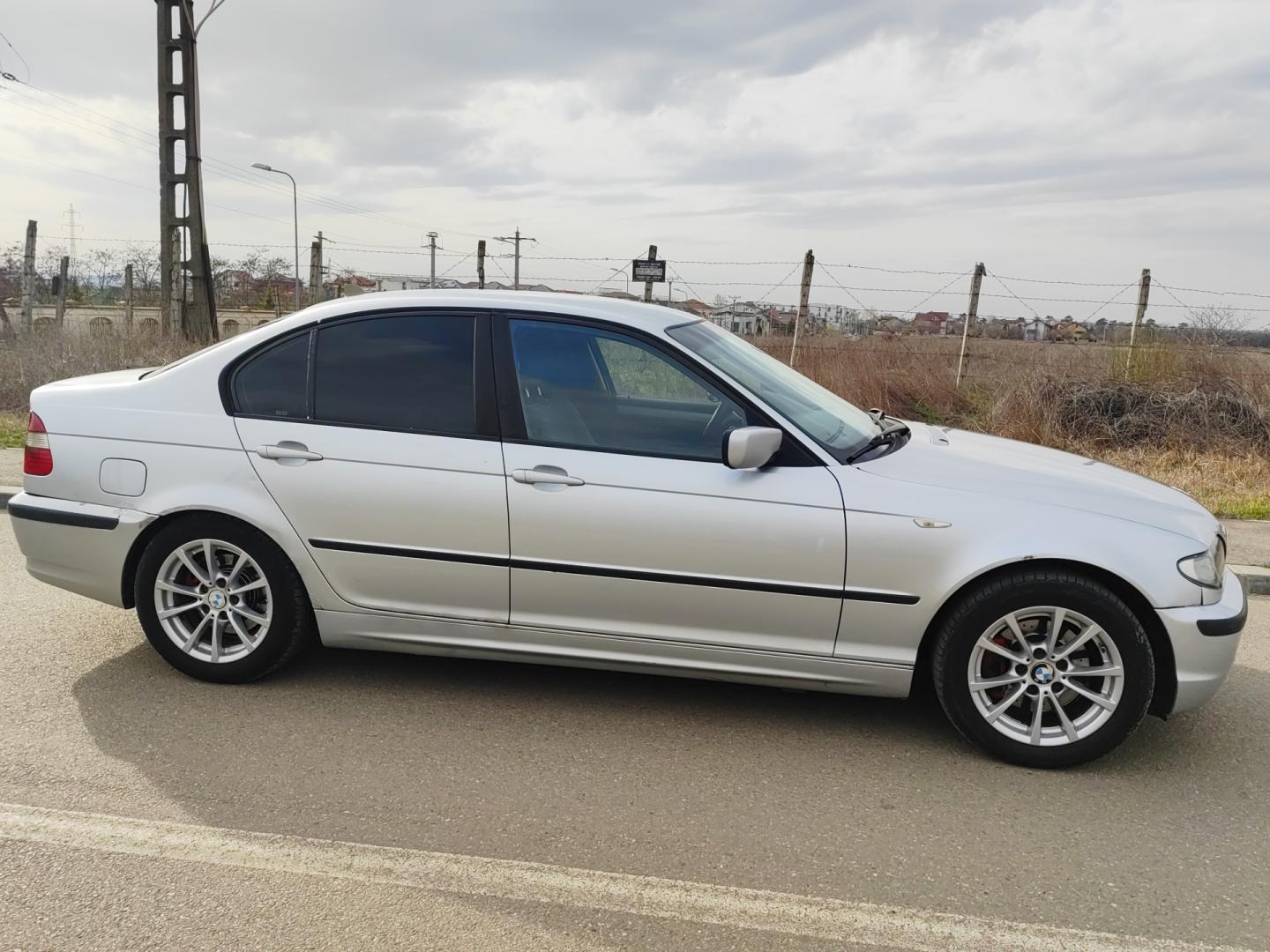 Cumpara/ Vinde online BMW 320 2004 SH, la cel mai bun pret pentru tine!