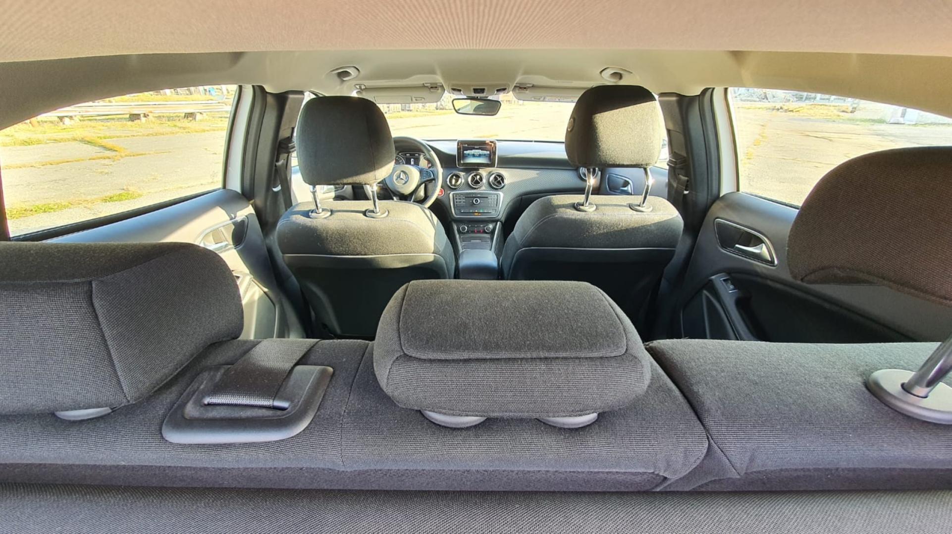 Cumpara/ Vinde online Mercedes-Benz GLA-Class 2018 SH, la cel mai bun pret pentru tine!