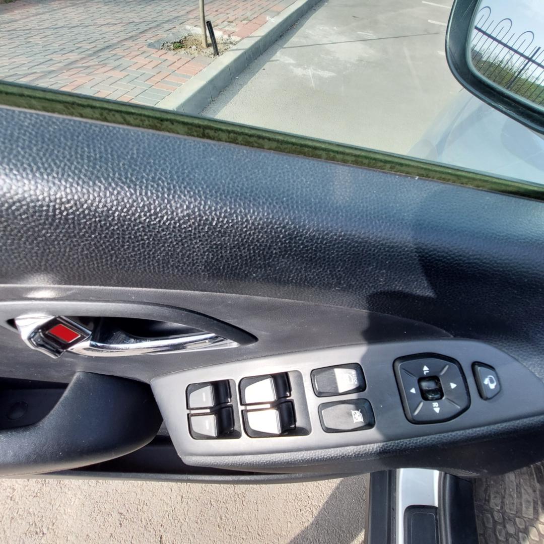 Cumpara/ Vinde online Hyundai ix35 2012 SH, la cel mai bun pret pentru tine!