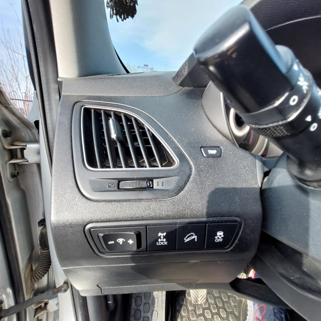 Cumpara/ Vinde online Hyundai ix35 2012 SH, la cel mai bun pret pentru tine!