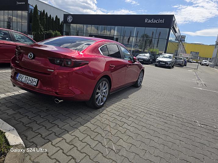 Cumpără / Vinde Mazda 3 2024 SH, la cel mai bun pret pentru tine!