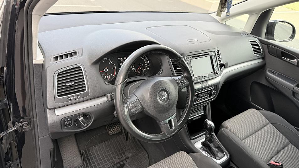Cumpără / Vinde Volkswagen Sharan 2011 SH, la cel mai bun pret pentru tine!