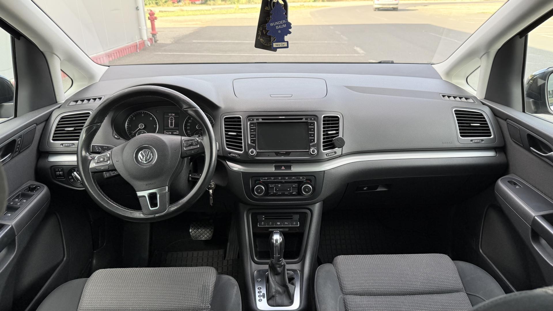 Cumpara/ Vinde online Volkswagen Sharan 2011 SH, la cel mai bun pret pentru tine!