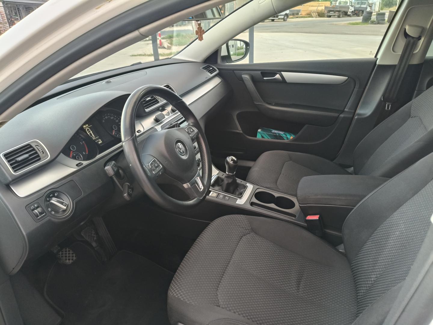 Cumpara/ Vinde online Volkswagen Passat Variant 2014 SH, la cel mai bun pret pentru tine!