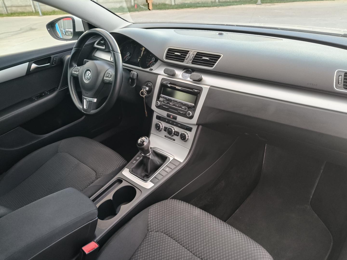 Cumpara/ Vinde online Volkswagen Passat Variant 2014 SH, la cel mai bun pret pentru tine!