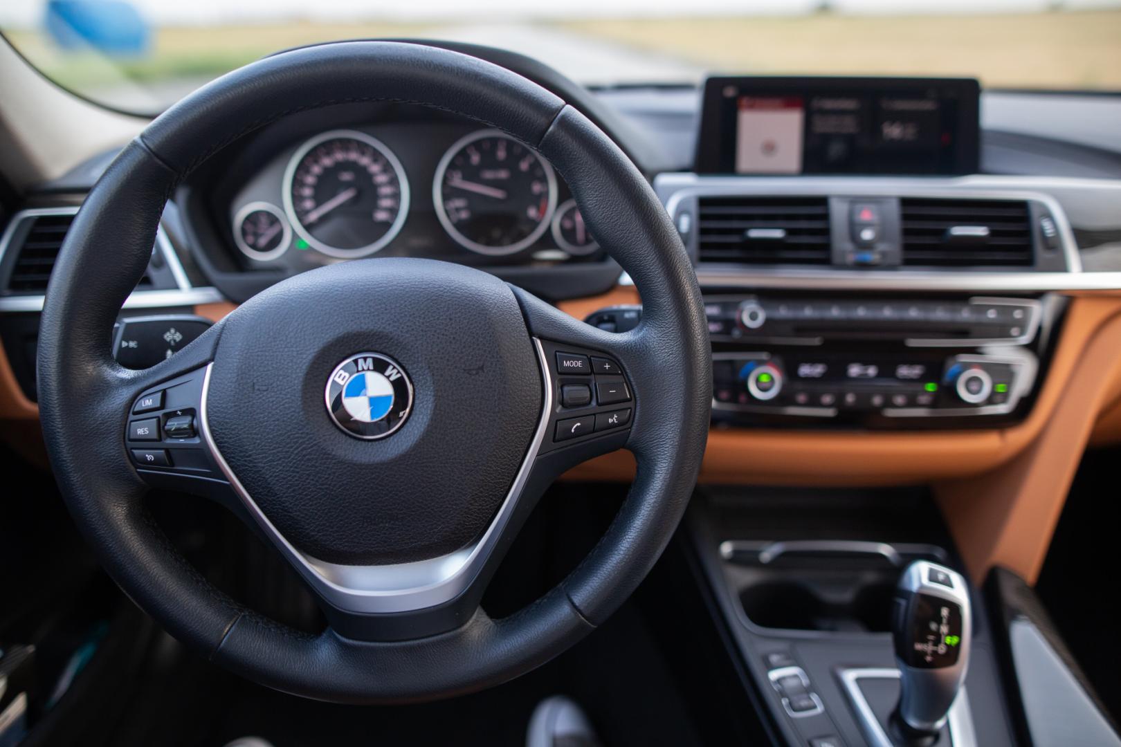 Cumpara/ Vinde online BMW 318 2017 SH, la cel mai bun pret pentru tine!