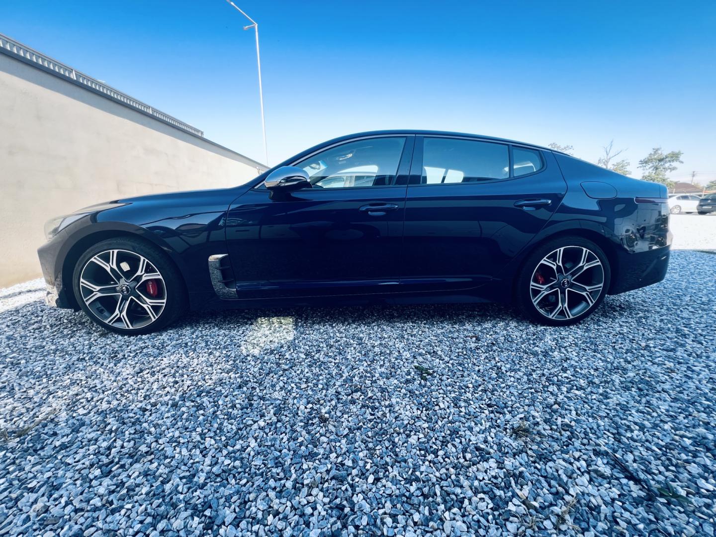 Cumpara/ Vinde online Kia Stinger 2020 SH, la cel mai bun pret pentru tine!