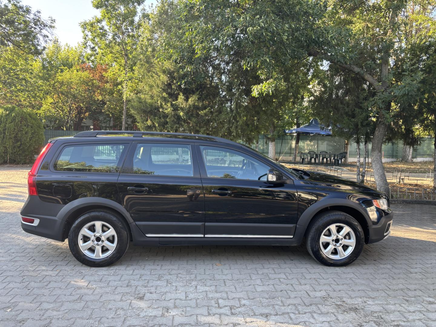 Cumpara/ Vinde online Volvo XC70 2009 SH, la cel mai bun pret pentru tine!