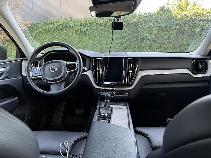 Cumpără / Vinde Volvo XC60 2018 SH, la cel mai bun pret pentru tine!