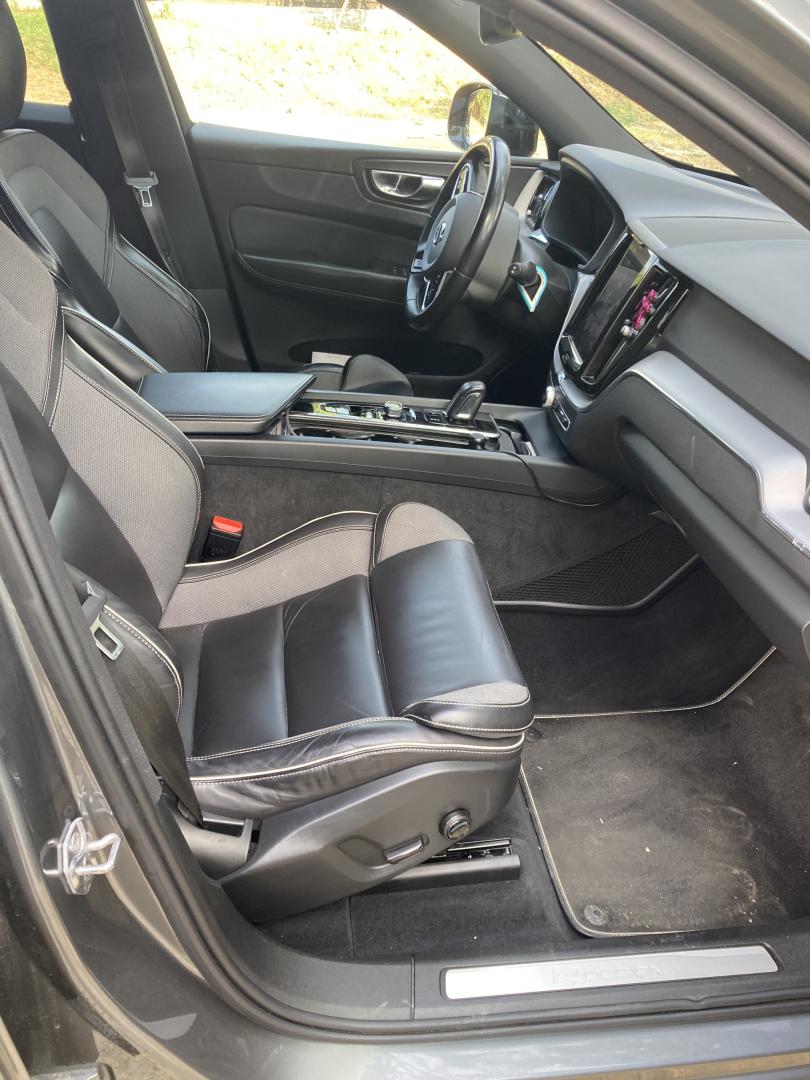 Cumpara/ Vinde online Volvo 240 2019 SH, la cel mai bun pret pentru tine!