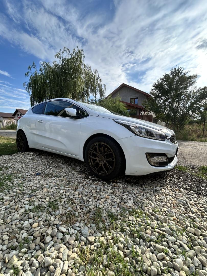 Cumpara/ Vinde online Kia ProCeed 2013 SH, la cel mai bun pret pentru tine!