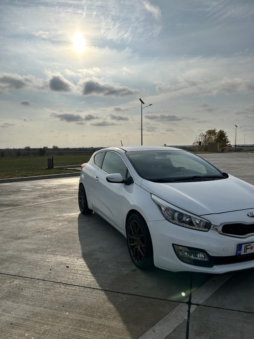 Cumpara/ Vinde online Kia ProCeed 2013 SH, la cel mai bun pret pentru tine!