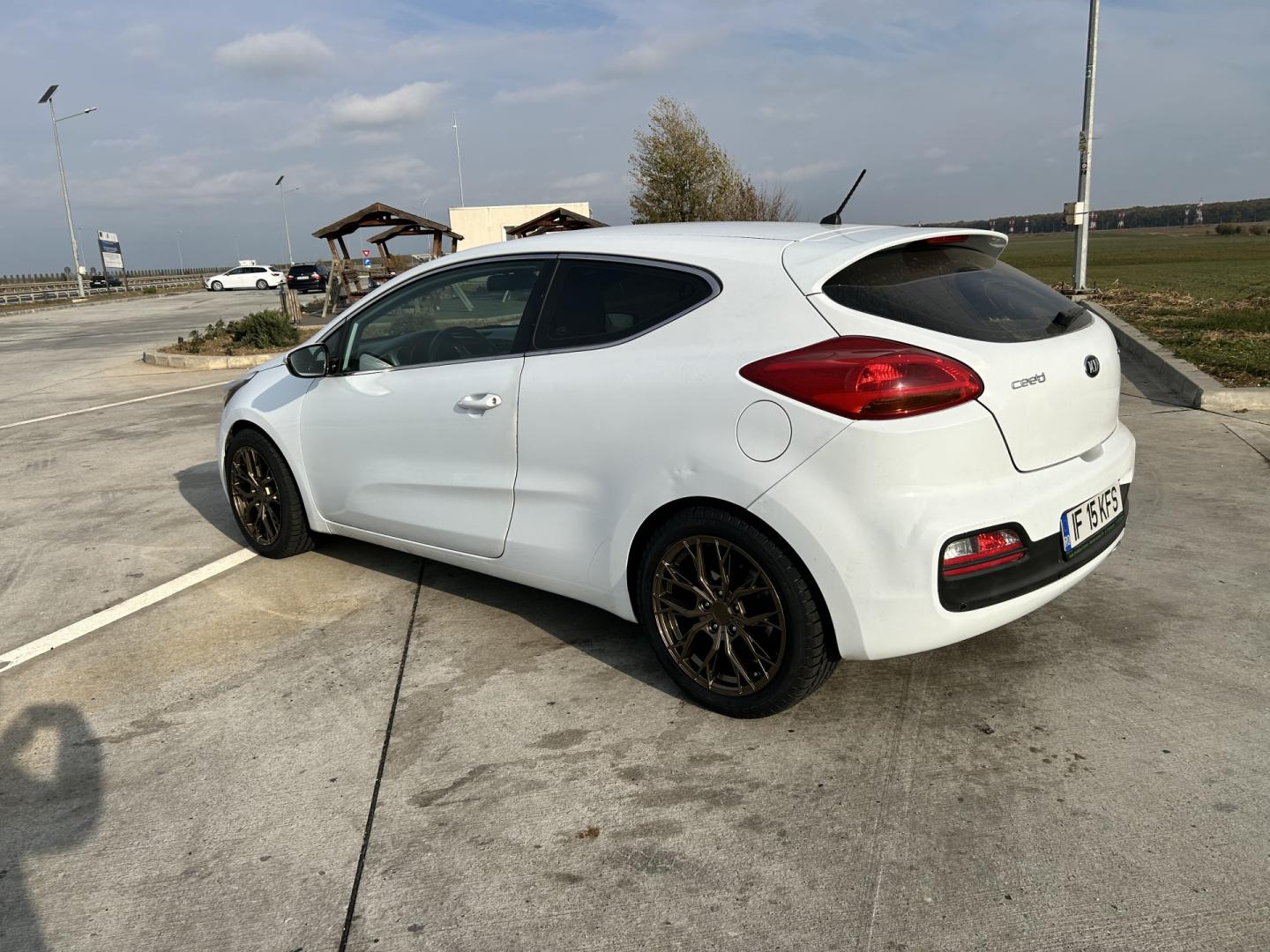 Cumpara/ Vinde online Kia ProCeed 2013 SH, la cel mai bun pret pentru tine!