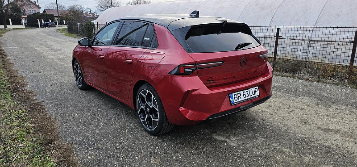 Cumpără / Vinde Opel Astra 2023 SH, la cel mai bun pret pentru tine!