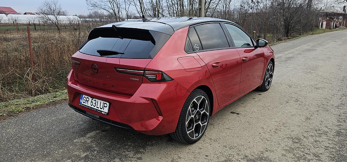 Cumpără / Vinde Opel Astra 2023 SH, la cel mai bun pret pentru tine!