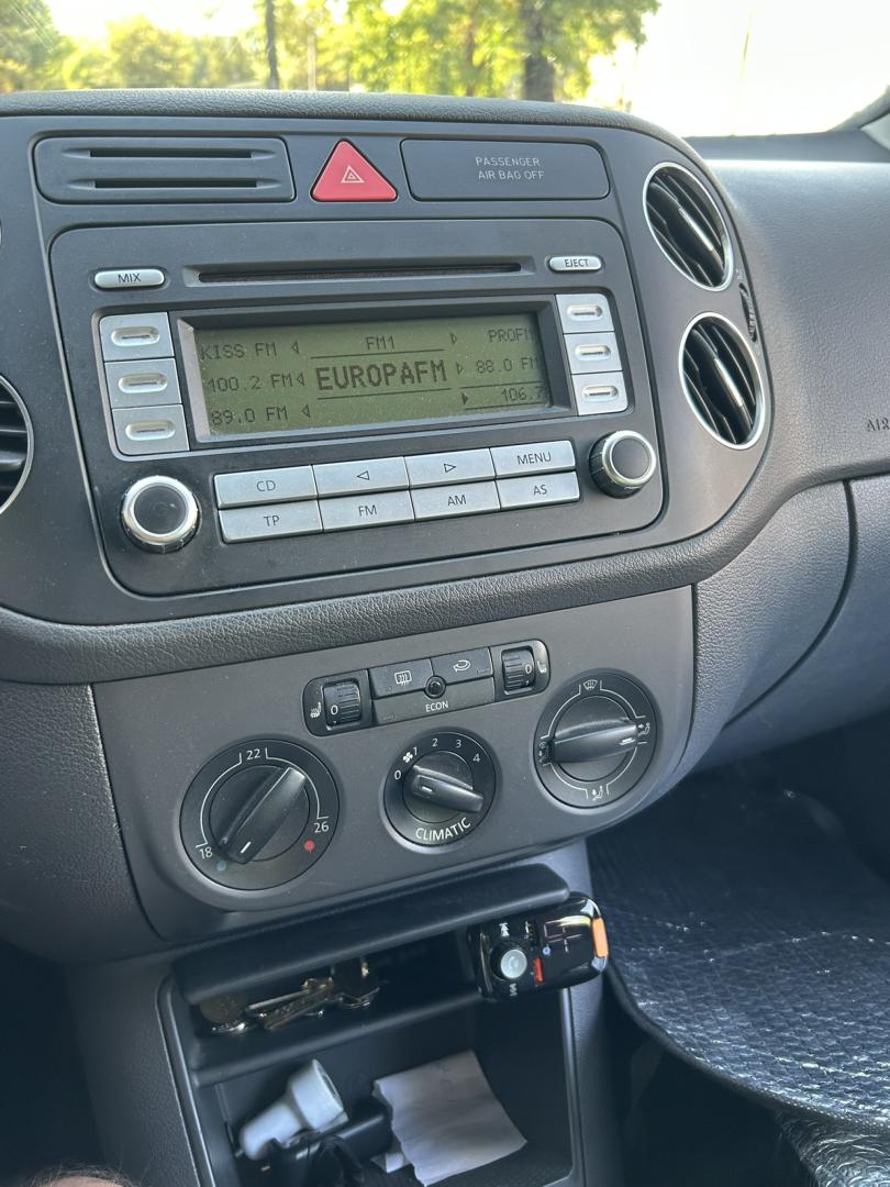 Cumpara/ Vinde online Volkswagen Golf Plus 2007 SH, la cel mai bun pret pentru tine!