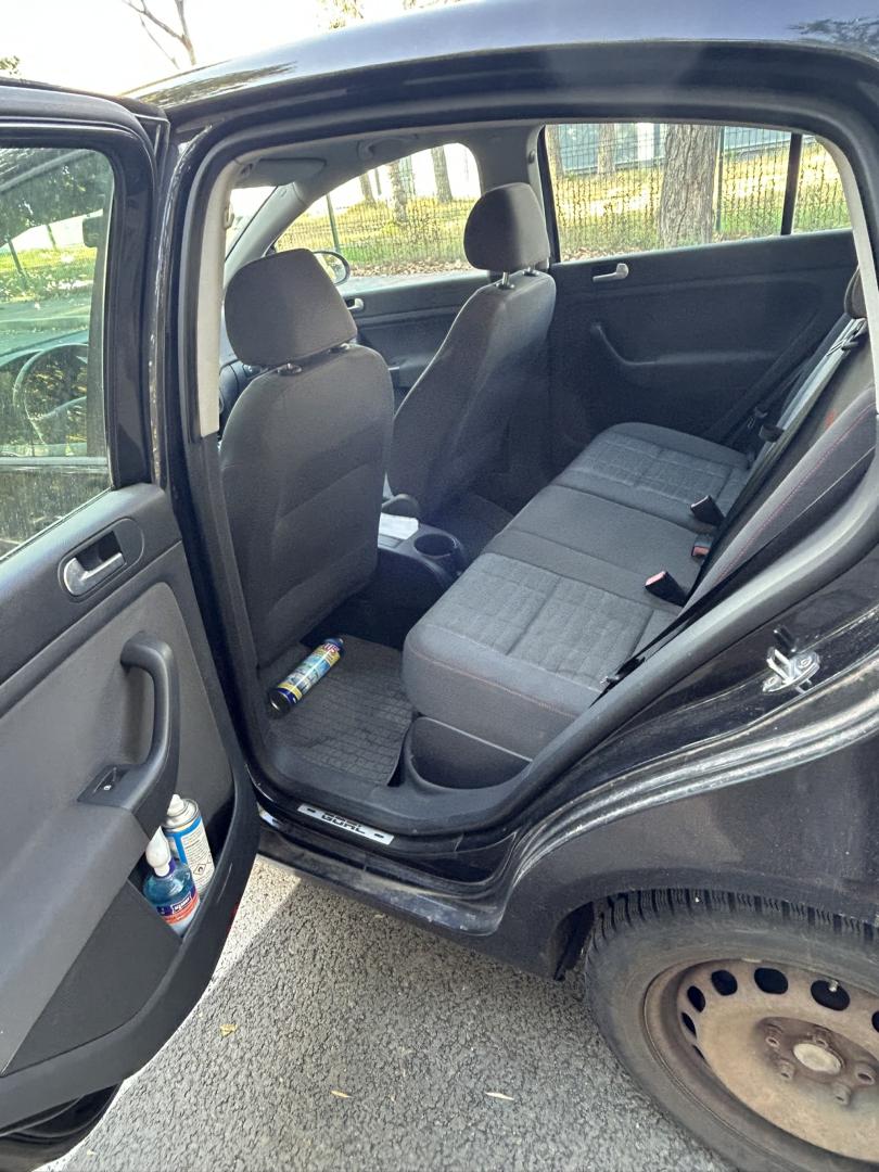 Cumpara/ Vinde online Volkswagen Golf Plus 2007 SH, la cel mai bun pret pentru tine!