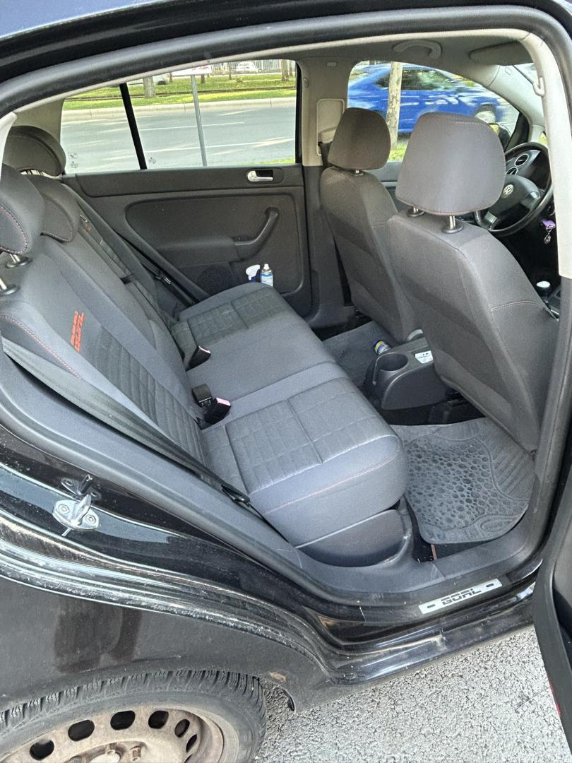 Cumpara/ Vinde online Volkswagen Golf Plus 2007 SH, la cel mai bun pret pentru tine!