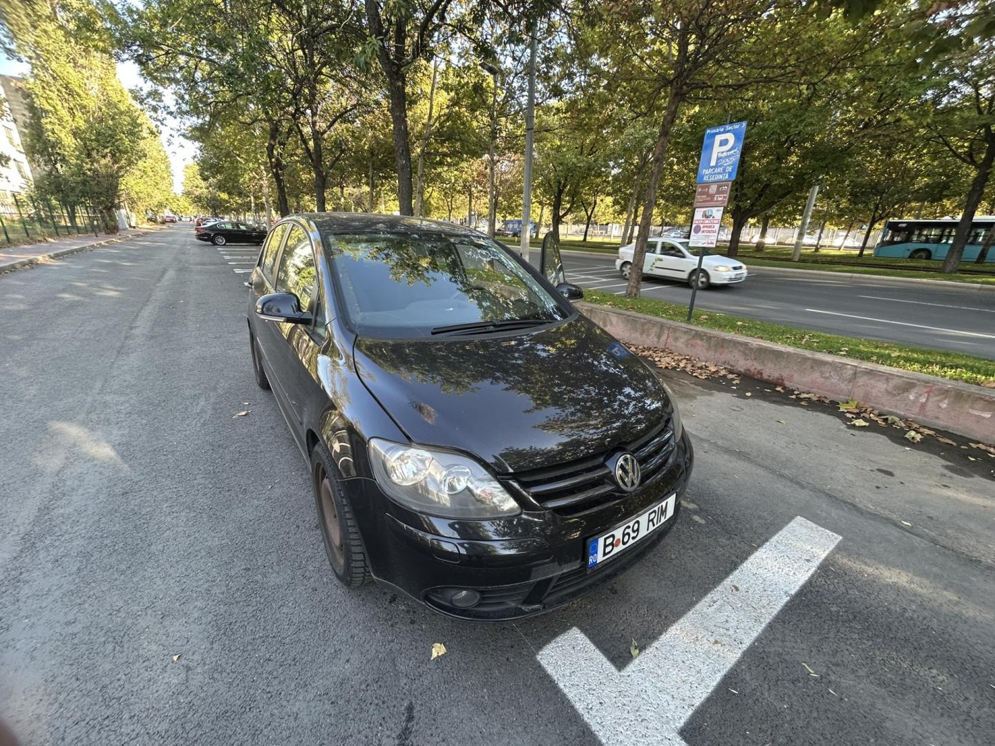 Cumpara/ Vinde online Volkswagen Golf Plus 2007 SH, la cel mai bun pret pentru tine!