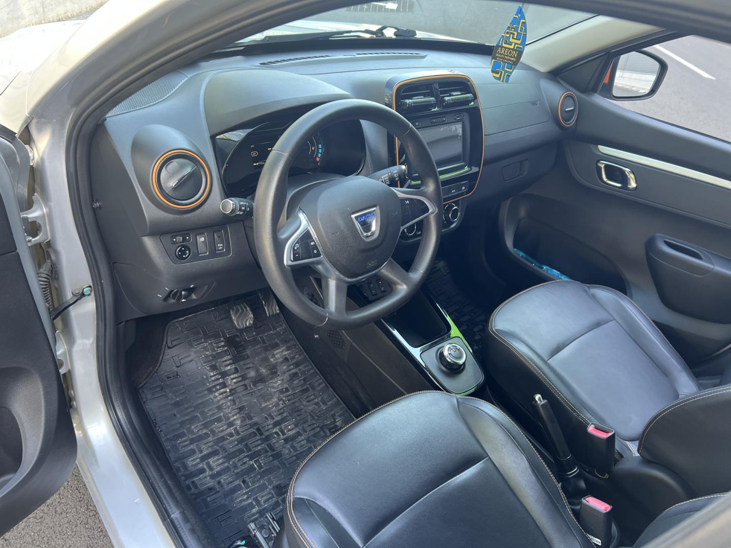 Cumpara/ Vinde online Dacia Spring 2021 SH, la cel mai bun pret pentru tine!
