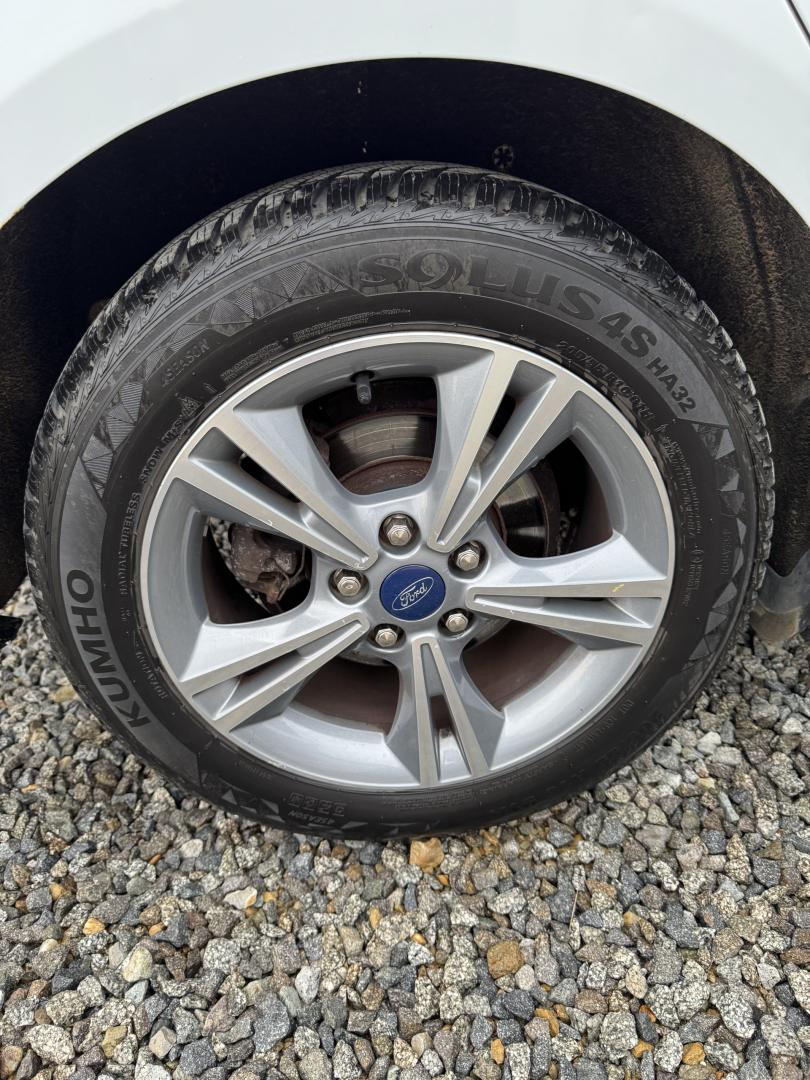 Cumpara/ Vinde online Ford Focus 2014 SH, la cel mai bun pret pentru tine!