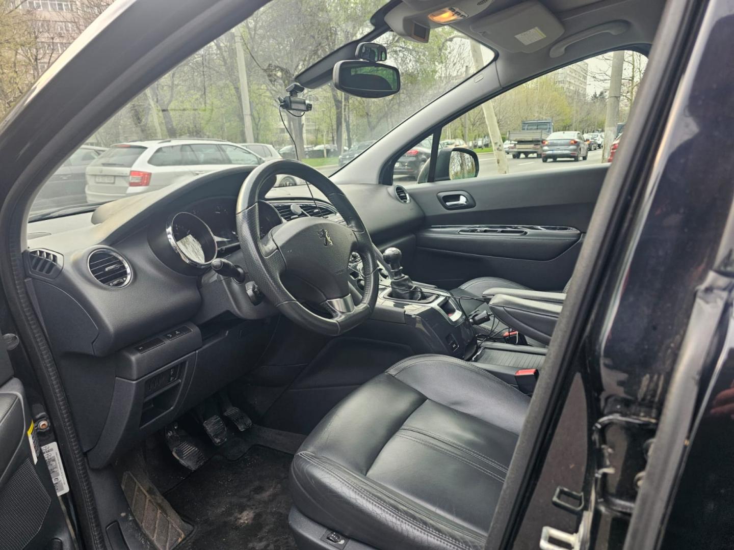 Cumpara/ Vinde online Peugeot 5008 2009 SH, la cel mai bun pret pentru tine!