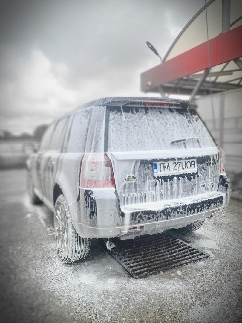Cumpara/ Vinde online Land Rover Freelander 2009 SH, la cel mai bun pret pentru tine!