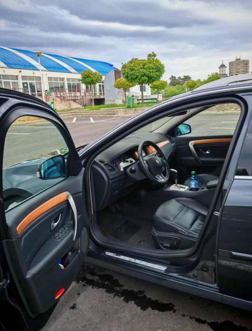 Cumpara/ Vinde online Renault  Laguna 2008 SH, la cel mai bun pret pentru tine!
