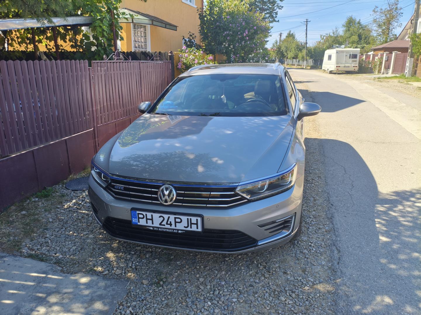Cumpara/ Vinde online Volkswagen Passat 2015 SH, la cel mai bun pret pentru tine!