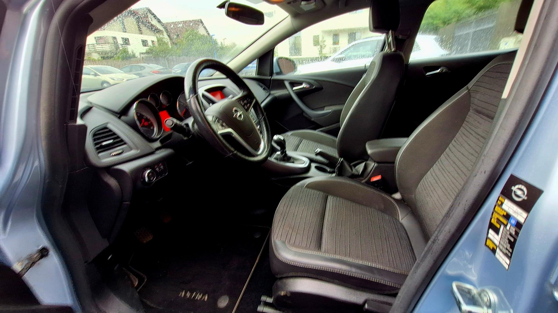 Cumpara/ Vinde online Opel Astra 2017 SH, la cel mai bun pret pentru tine!