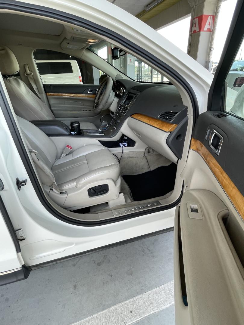 Cumpara/ Vinde online Lincoln Aviator 2012 SH, la cel mai bun pret pentru tine!