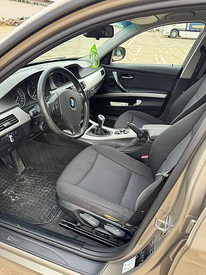 Cumpără / Vinde BMW 320 2011 SH, la cel mai bun pret pentru tine!
