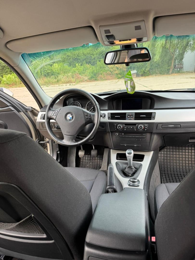 Cumpara/ Vinde online BMW 320 2011 SH, la cel mai bun pret pentru tine!