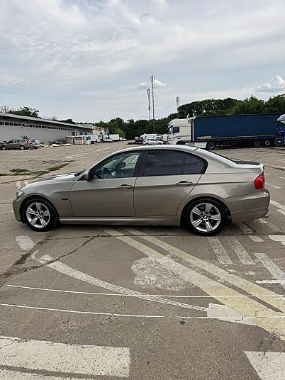 Cumpără / Vinde BMW 320 2011 SH, la cel mai bun pret pentru tine!