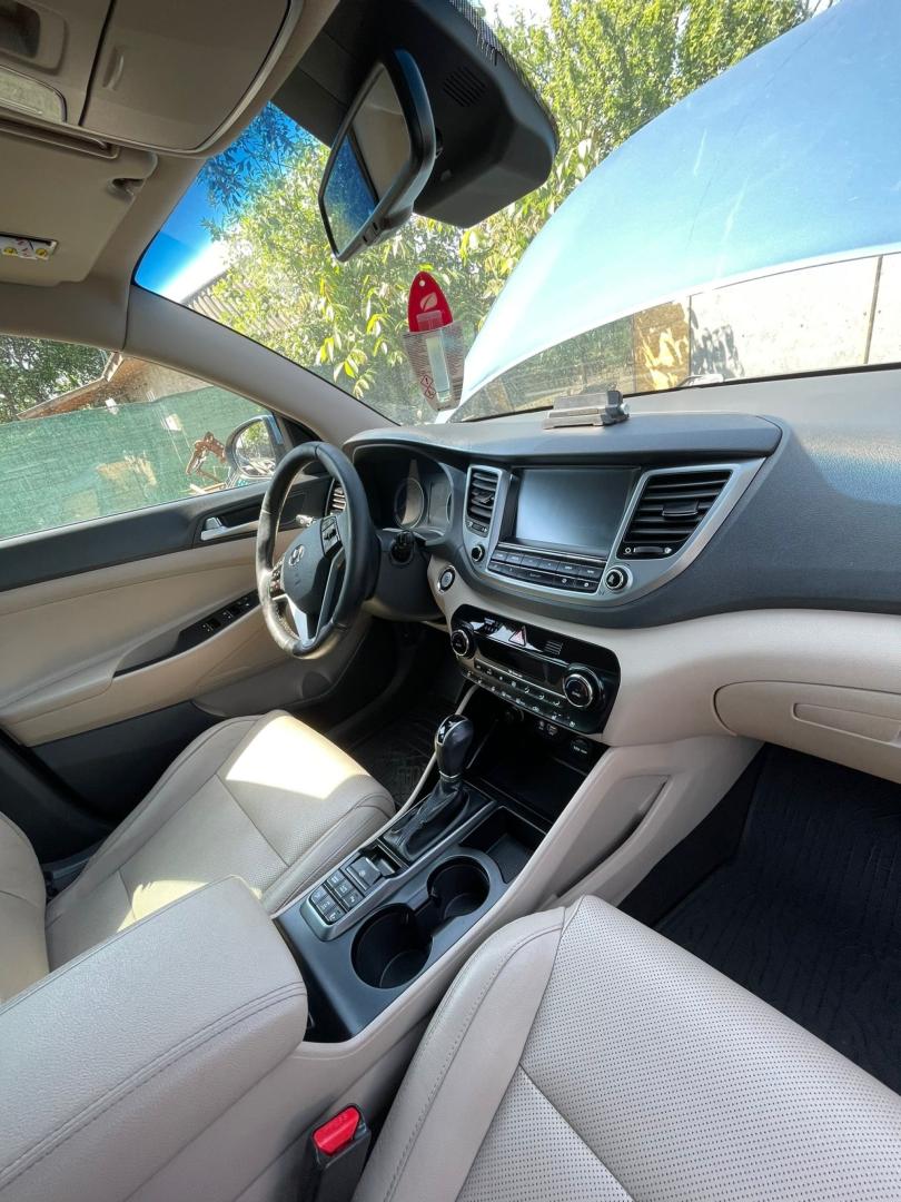 Cumpara/ Vinde online Hyundai Tucson 2016 SH, la cel mai bun pret pentru tine!