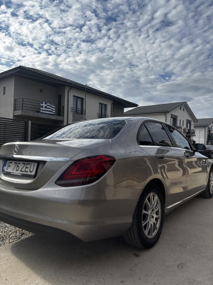 Cumpara/ Vinde online Mercedes-Benz 200 2019 SH, la cel mai bun pret pentru tine!