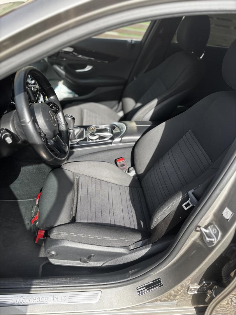 Cumpara/ Vinde online Mercedes-Benz 200 2019 SH, la cel mai bun pret pentru tine!