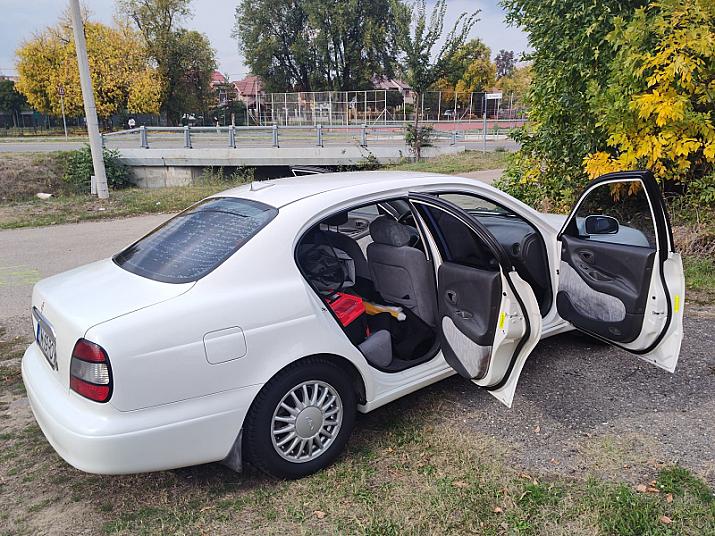 Cumpără / Vinde Daewoo Leganza 1999 SH, la cel mai bun pret pentru tine!