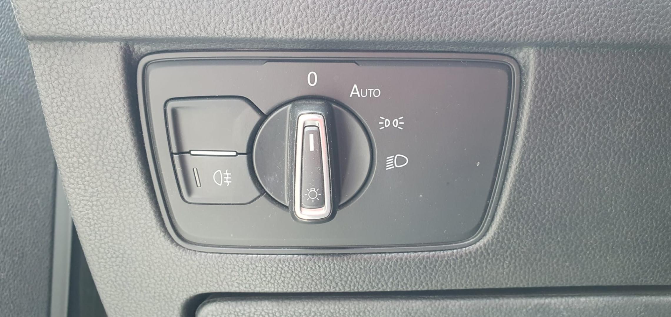 Cumpara/ Vinde online Volkswagen Passat Variant 2016 SH, la cel mai bun pret pentru tine!